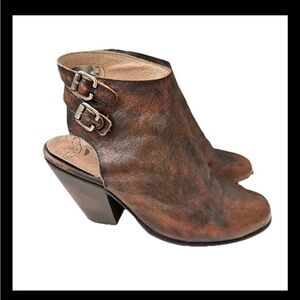 Freebird by Steven Brown Ankle Boots with Distressed Leather Chunky Heel 9 Shoes